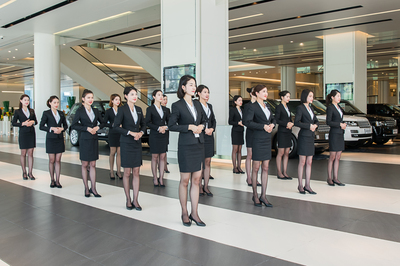 禮儀訓練 專業素養的錘煉與展覽服務的完美融合